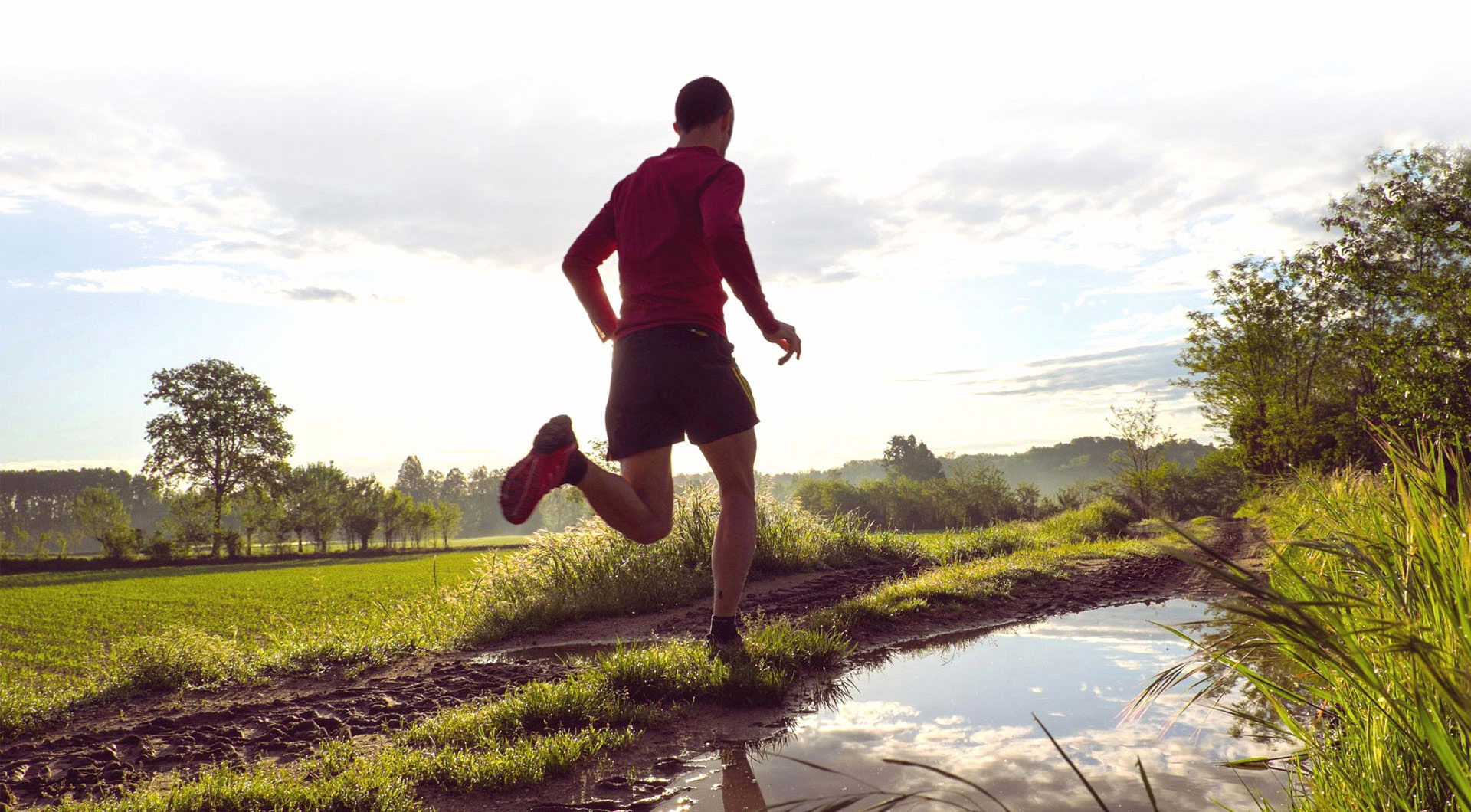 rusdgt34643nning man red RunningMAX Osjetite olakšanje